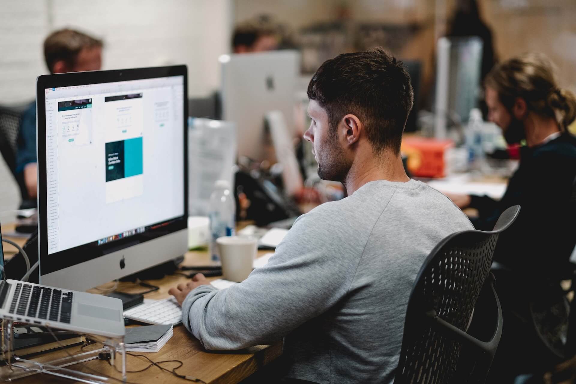 24+ Best Apps for Graphic Design Freelancers