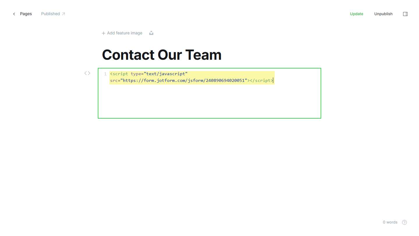 Código de incrustación del formulario en el editor de código fuente de la tarjeta HTML en el editor de Ghost