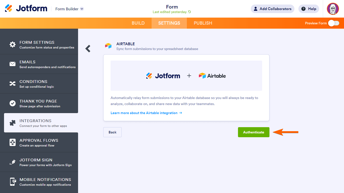 El botón Autenticar en la integración de Airtable del Generador de Formularios de Jotform
