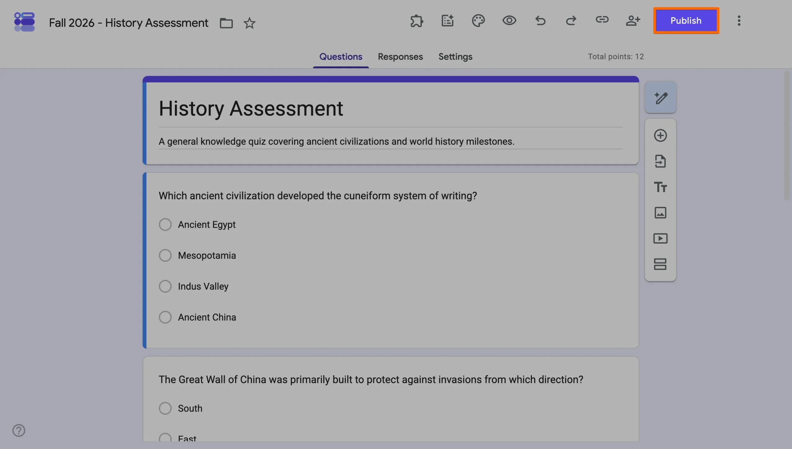 Éditeur Google Forms mettant en évidence le bouton Publier pour une évaluation d'histoire